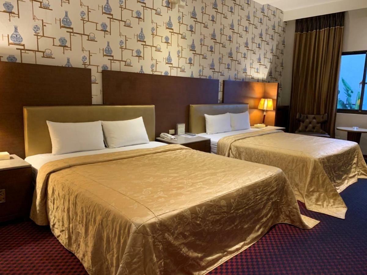 Li-Gin Motel Чиай Сити Екстериор снимка